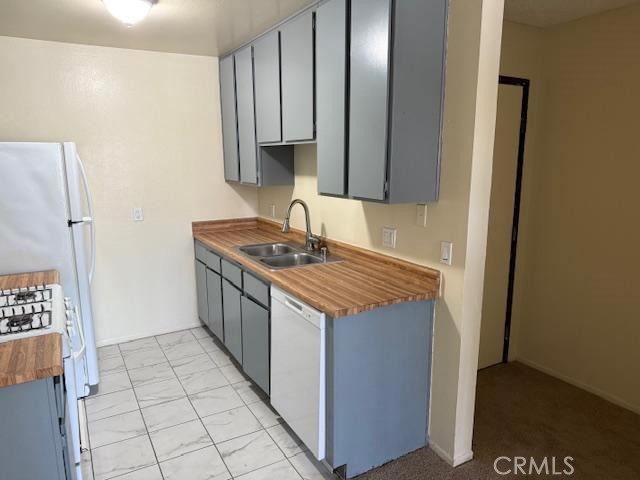 6242 Vineland Avenue, North Hollywood CA: https://media.crmls.org/medias/2e58ee66-cf5e-46d9-9eb9-dc4d602a5126.jpg