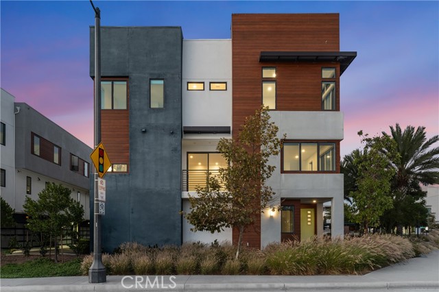 Detail Gallery Image 35 of 40 For 430 Transport, Tustin,  CA 92782 - 4 Beds | 3/1 Baths