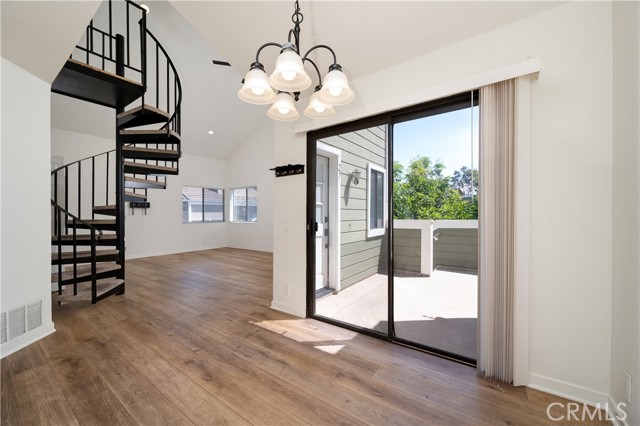 Detail Gallery Image 10 of 37 For 25 Clover Ln #359,  Aliso Viejo,  CA 92656 - 2 Beds | 2 Baths