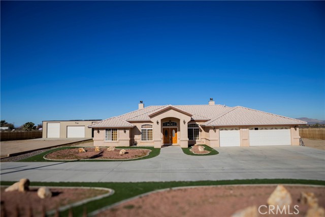 Detail Gallery Image 12 of 48 For 11830 Joshua Dell Rd, Victorville,  CA 92371 - 3 Beds | 2 Baths