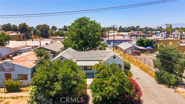 Detail Gallery Image 13 of 18 For 559 Edgar Ave, Beaumont,  CA 92223 - 4 Beds | 1 Baths