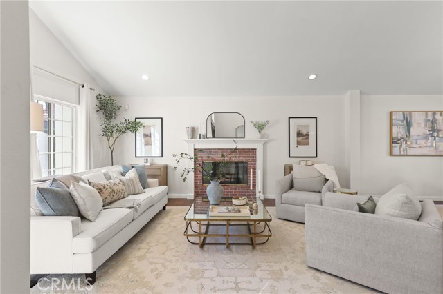 Detail Gallery Image 7 of 59 For 21419 Stanwell, Chatsworth,  CA 91311 - 5 Beds | 3 Baths