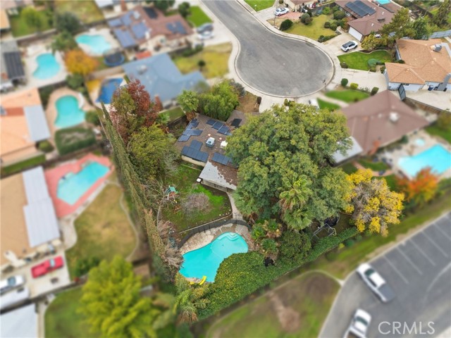 Detail Gallery Image 39 of 42 For 2404 Prestwick Ct, Bakersfield,  CA 93309 - 3 Beds | 2 Baths