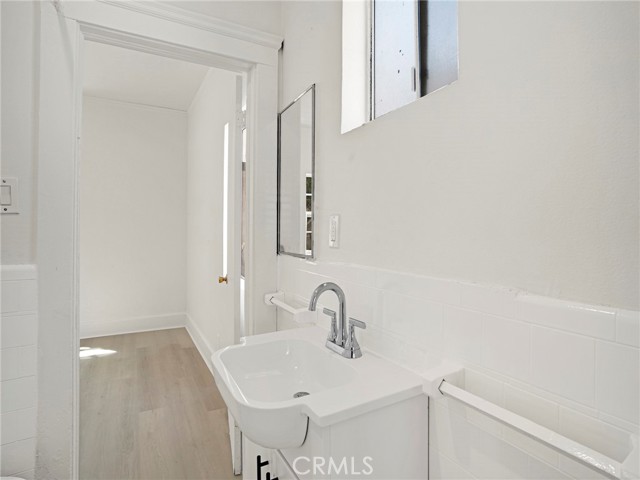 Detail Gallery Image 16 of 22 For 2201 Trinity, Los Angeles,  CA 90011 - 9 Beds | 4 Baths