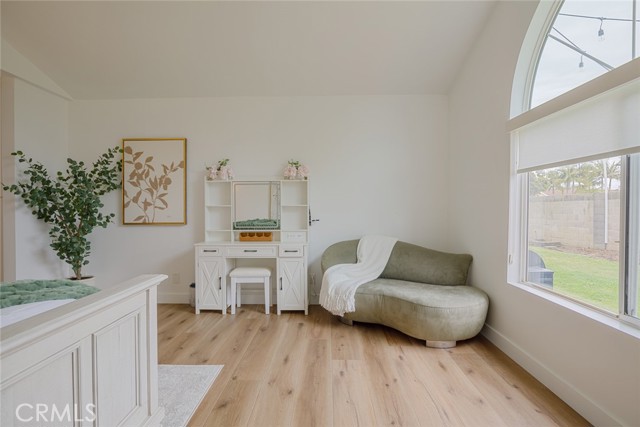 Detail Gallery Image 2 of 40 For 6582 Corrine Cir, Huntington Beach,  CA 92647 - 3 Beds | 2 Baths