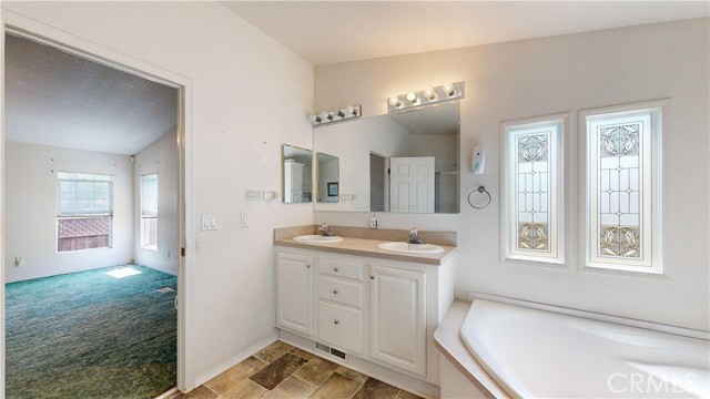Detail Gallery Image 33 of 37 For 3595 Santa Fe Ave #209,  Long Beach,  CA 90810 - 3 Beds | 2 Baths