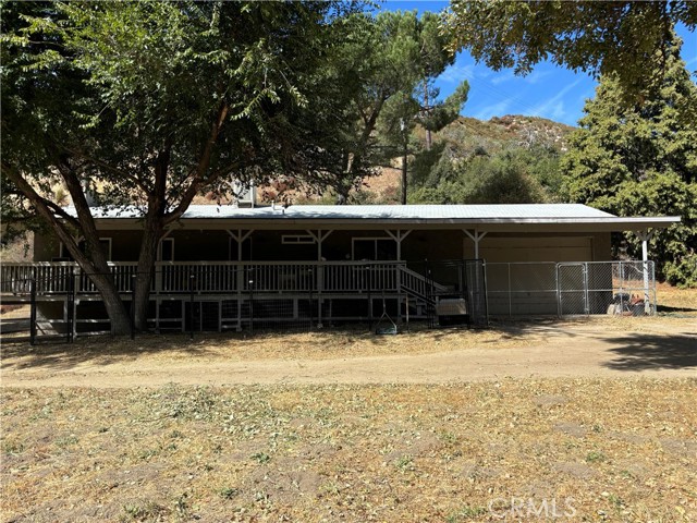 42930 Lake Hughes Road, Lake Hughes CA: https://media.crmls.org/medias/2e5b7820-0c12-4c77-9f05-8283e181ecd7.jpg