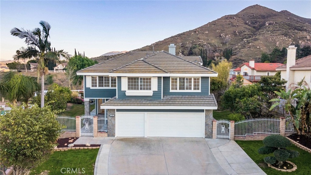 2120 Sunset Court