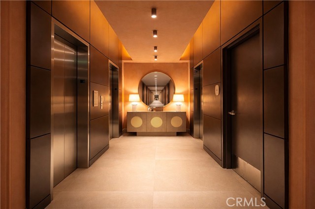 Detail Gallery Image 5 of 16 For 9 Macarthur Place #403,  Santa Ana,  CA 92707 - 1 Beds | 1 Baths