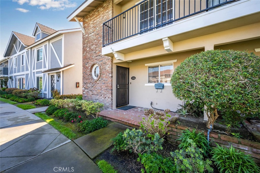 12100 Montecito Road #136