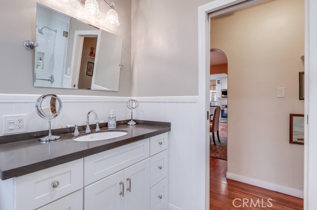 3952 Gaviota Avenue, Long Beach CA: https://media.crmls.org/medias/2e5c8ca9-4eb6-45b1-bdd3-64670a253e66.jpg