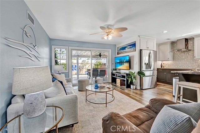 Detail Gallery Image 16 of 33 For 2825 E Jackson, Orange,  CA 92867 - 4 Beds | 2 Baths