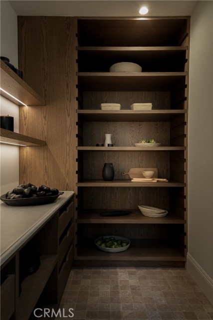 Detail Gallery Image 16 of 50 For 4748 Noble Ave, Sherman Oaks,  CA 91403 - 5 Beds | 5/1 Baths