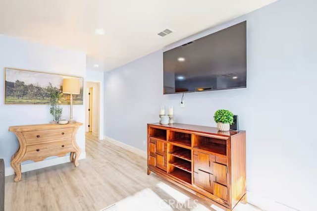 Detail Gallery Image 4 of 50 For 40202 Hillsborough Loop, Oakhurst,  CA 93644 - 3 Beds | 2 Baths