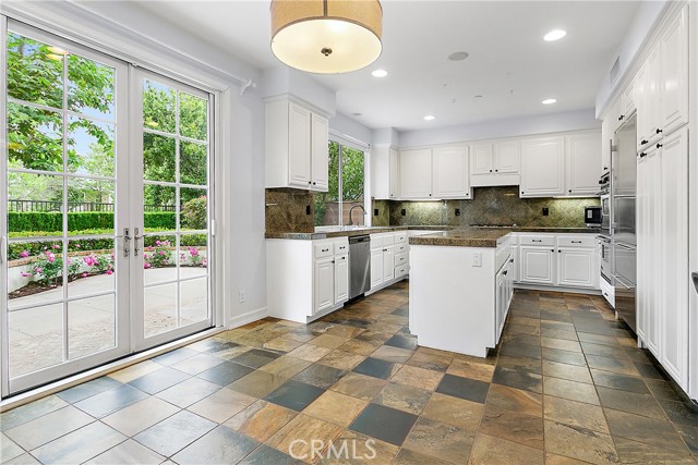 Detail Gallery Image 8 of 27 For 54 Laurelhurst Dr, Ladera Ranch,  CA 92694 - 4 Beds | 4 Baths
