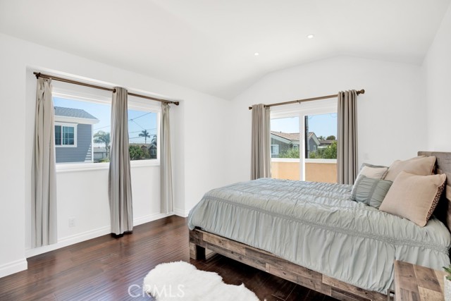 2003 Curtis Avenue, Redondo Beach, California 90278, 4 Bedrooms Bedrooms, ,2 BathroomsBathrooms,Residential,Sold,Curtis,SB22095007