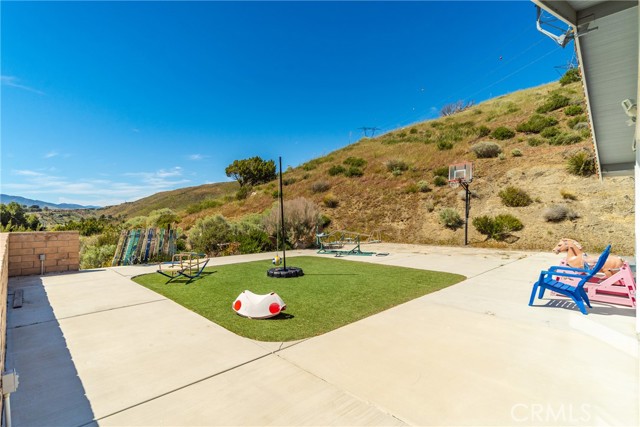 Detail Gallery Image 34 of 54 For 5605 Elizabeth Lake Rd, Leona Valley,  CA 93551 - 4 Beds | 3 Baths
