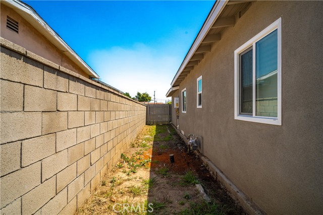 Detail Gallery Image 38 of 50 For 134 S Tamarisk Ave, Rialto,  CA 92376 - 3 Beds | 1 Baths