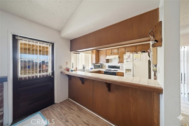 Detail Gallery Image 10 of 31 For 8372 45th St, Jurupa Valley,  CA 92509 - 4 Beds | 2 Baths