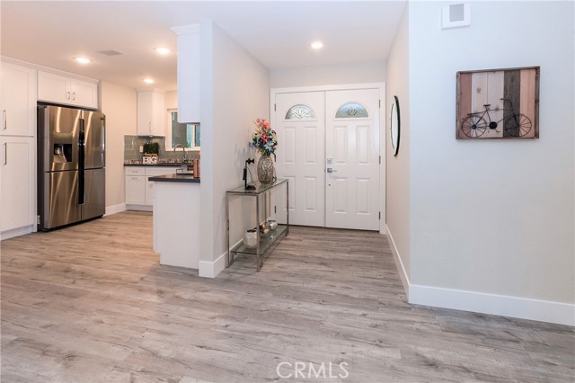 Detail Gallery Image 2 of 24 For 2404 via Mariposa 1c,  Laguna Woods,  CA 92637 - 2 Beds | 2 Baths