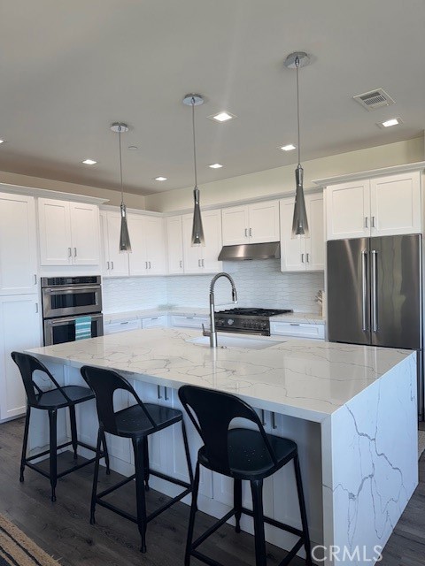 61 Birch, Cayucos CA: https://media.crmls.org/medias/2e60c962-89c4-40fa-a9ac-a54c50ac18e0.jpg