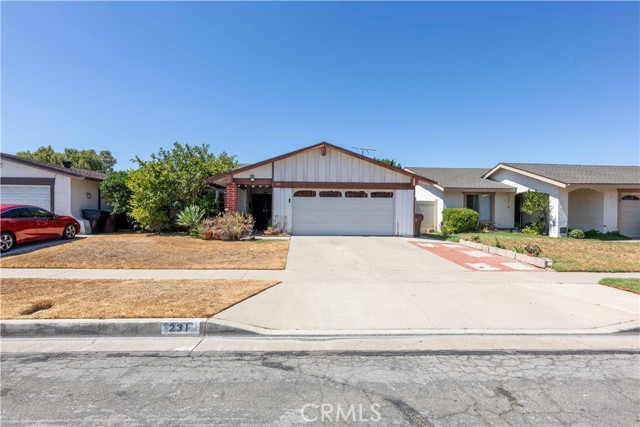 231 S Gain Street, Anaheim CA: https://media.crmls.org/medias/2e624c66-2aaa-4e4f-aa53-dc3cdb6b6ab5.jpg