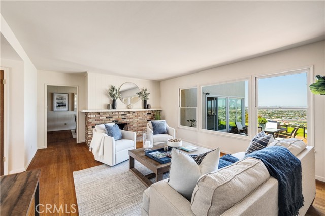 4501 Paseo De Las Tortugas, Torrance CA: https://media.crmls.org/medias/2e6251ff-7211-429b-bf82-3a88cdd2a834.jpg