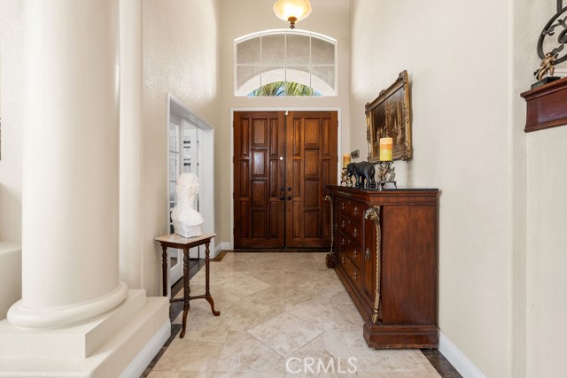 Detail Gallery Image 5 of 41 For 23715 via Segovia, Murrieta,  CA 92562 - 4 Beds | 3/1 Baths