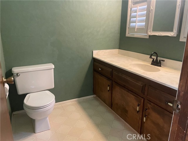 652 Knoll Drive, Crestline CA: https://media.crmls.org/medias/2e6366c1-1760-4077-8eaf-0ecbae734eed.jpg