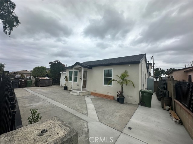 1318 W 131st Street, Compton CA: https://media.crmls.org/medias/2e6465c8-2571-47c9-9337-e70dfd1835cf.jpg