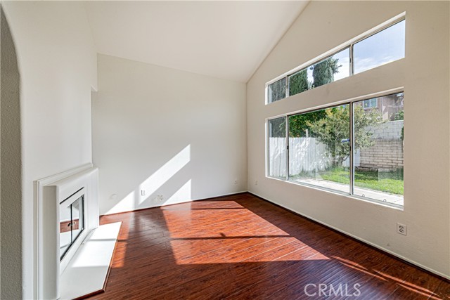 Detail Gallery Image 8 of 44 For 1834 Carolann St, Pomona,  CA 91766 - 3 Beds | 2/1 Baths