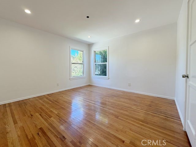 Detail Gallery Image 7 of 8 For 10404 Jardine Ave, Sunland,  CA 91040 - 2 Beds | 1 Baths