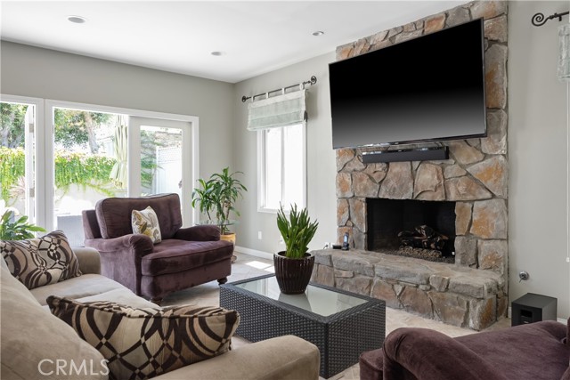 3504 Laurel Avenue, Manhattan Beach, California 90266, 3 Bedrooms Bedrooms, ,3 BathroomsBathrooms,Residential,Sold,Laurel,SB21071464