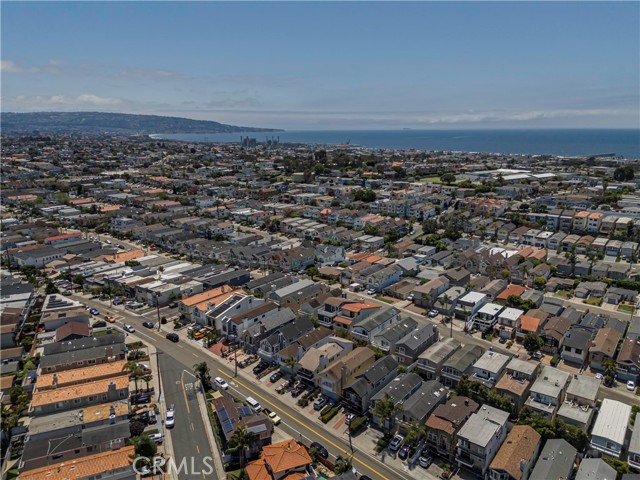 1712 Steinhart Avenue, Redondo Beach, California 90278, 3 Bedrooms Bedrooms, ,2 BathroomsBathrooms,Residential,Sold,Steinhart,PV24098289