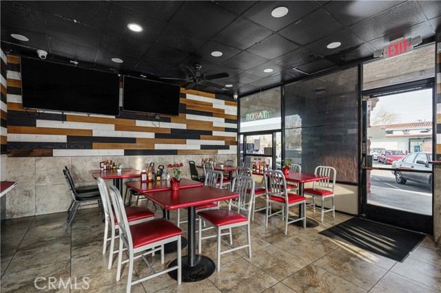 275 9th street, San Bernardino CA: https://media.crmls.org/medias/2e664d3c-fdbd-42fc-9129-67e17a7fa37b.jpg