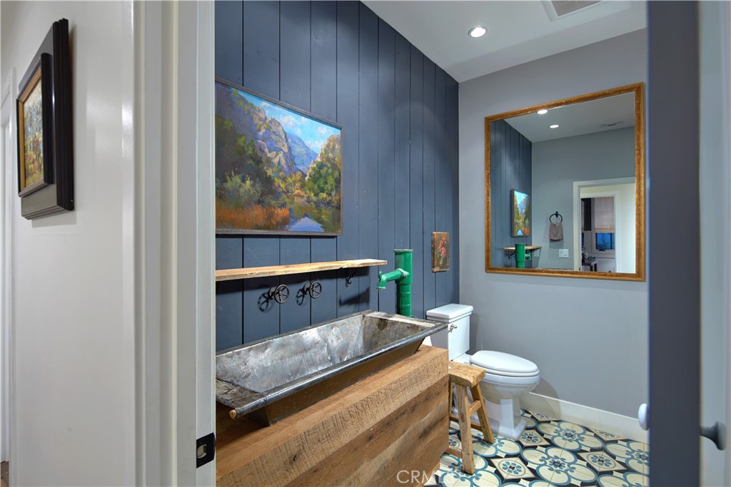 2e66be3f F82e 41a4 Affd 0a07540b9935