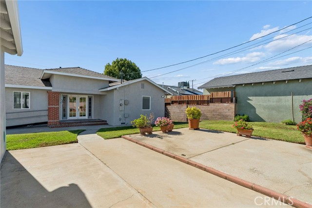 9250 Arleta photo 56