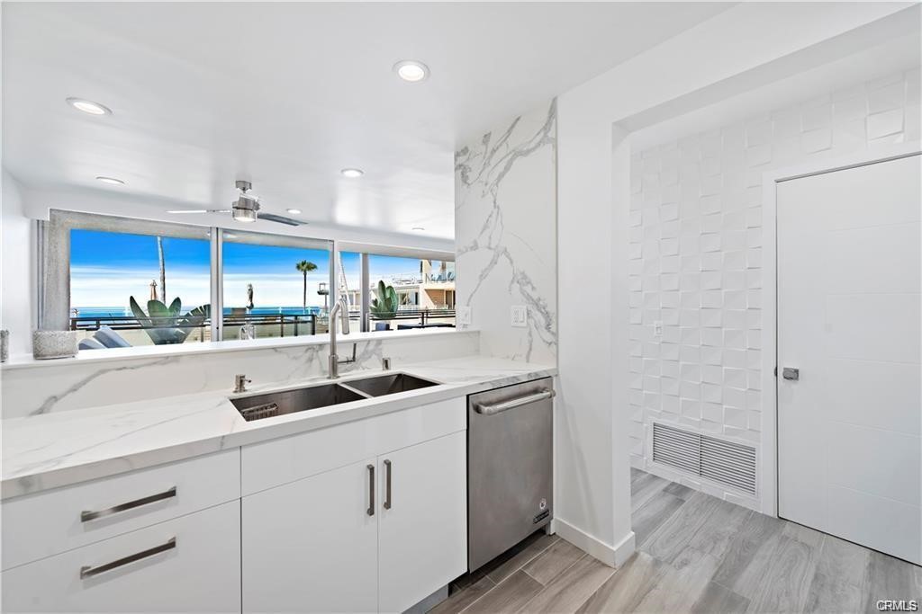 Detail Gallery Image 10 of 23 For 1585 S Coast #47,  Laguna Beach,  CA 92651 - 2 Beds | 2 Baths