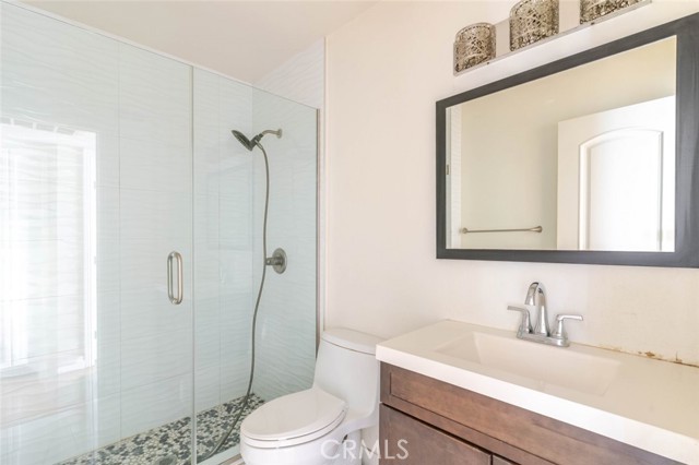Detail Gallery Image 8 of 45 For 909 E Garfield #3,  Glendale,  CA 91205 - 2 Beds | 2 Baths