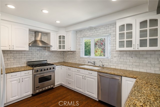 2317 Pine Avenue, Manhattan Beach, California 90266, 4 Bedrooms Bedrooms, ,3 BathroomsBathrooms,Residential,Sold,Pine,SB22177739