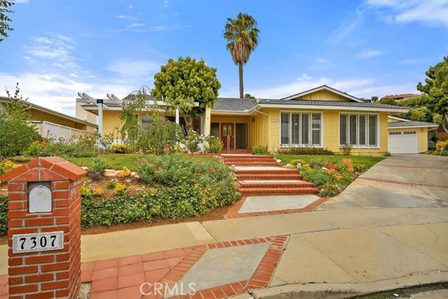 7307 Via Collado, Rancho Palos Verdes, California 90275, 3 Bedrooms Bedrooms, ,2 BathroomsBathrooms,Residential,Sold,Via Collado,SB22114781