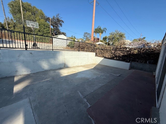 Detail Gallery Image 21 of 30 For 2707 Locksley Pl, Silver Lake Los Angeles,  CA 90039 - 3 Beds | 2 Baths