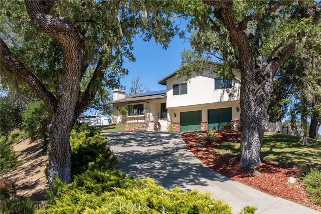 9575 Laurel Road, Atascadero CA: https://media.crmls.org/medias/2e68d127-b28d-44c7-83b5-dad2c8fe384b.jpg