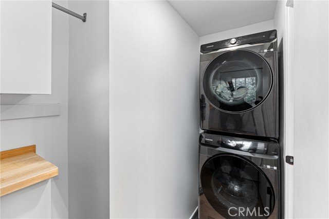 2924 Royal Palm Drive, Costa Mesa CA: https://media.crmls.org/medias/2e68f3aa-80b9-4196-ad99-740c7c497cf7.jpg