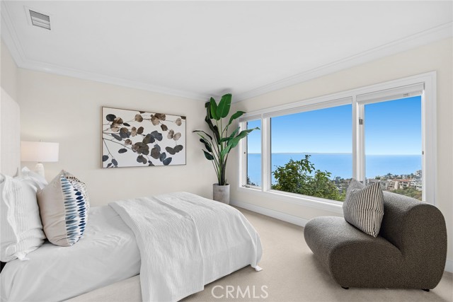 755 Pelican Drive, Laguna Beach CA: https://media.crmls.org/medias/2e691792-612e-480a-b614-bff03a6ca120.jpg