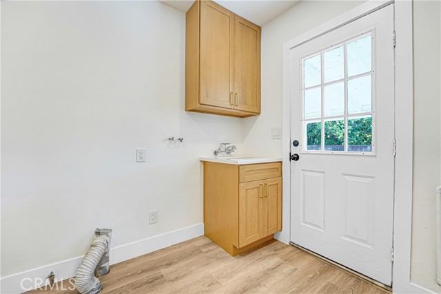 Detail Gallery Image 15 of 17 For 12157 Memphis, Sylmar,  CA 91342 - 3 Beds | 2 Baths