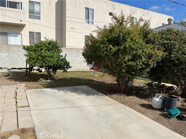 3862 Prospect Avenue photo 5
