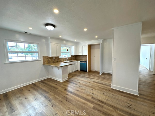 430 Glenwood Place photo 5