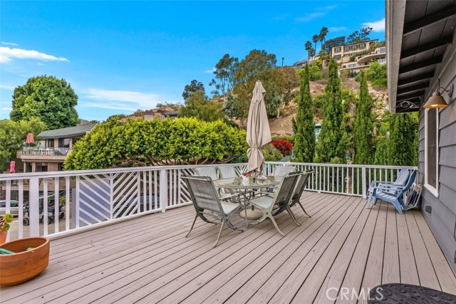 Detail Gallery Image 2 of 25 For 356 Y Pl, Laguna Beach,  CA 92651 - 3 Beds | 3 Baths