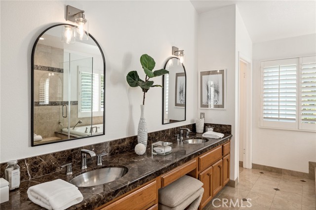 2812 Oak Avenue, Manhattan Beach, California 90266, 4 Bedrooms Bedrooms, ,2 BathroomsBathrooms,Residential,Sold,Oak,SB22058615